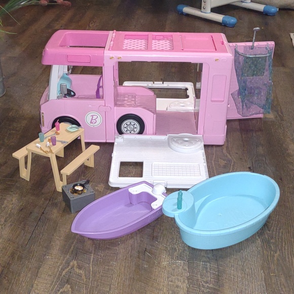Barbie 3 in 1 camper - Picture 1 of 12